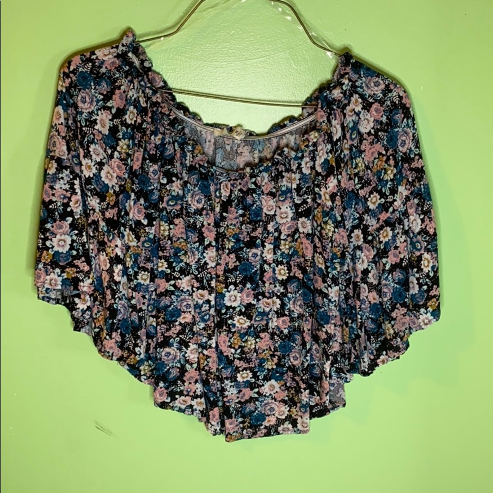 Medium long sleeve, crop top